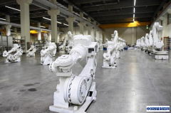 机器人产业白皮书：工业机器人形成四大门派