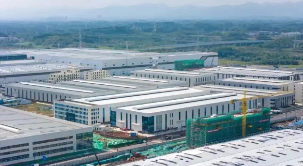成都东部新区“专精特新”园区首家企业投产